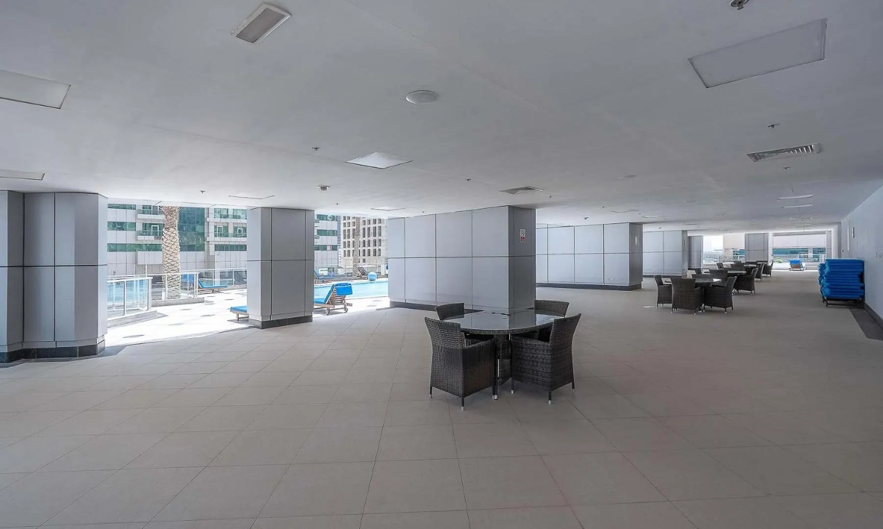 Stunning Interior In An Deal Location Dubai United Arab Emirates